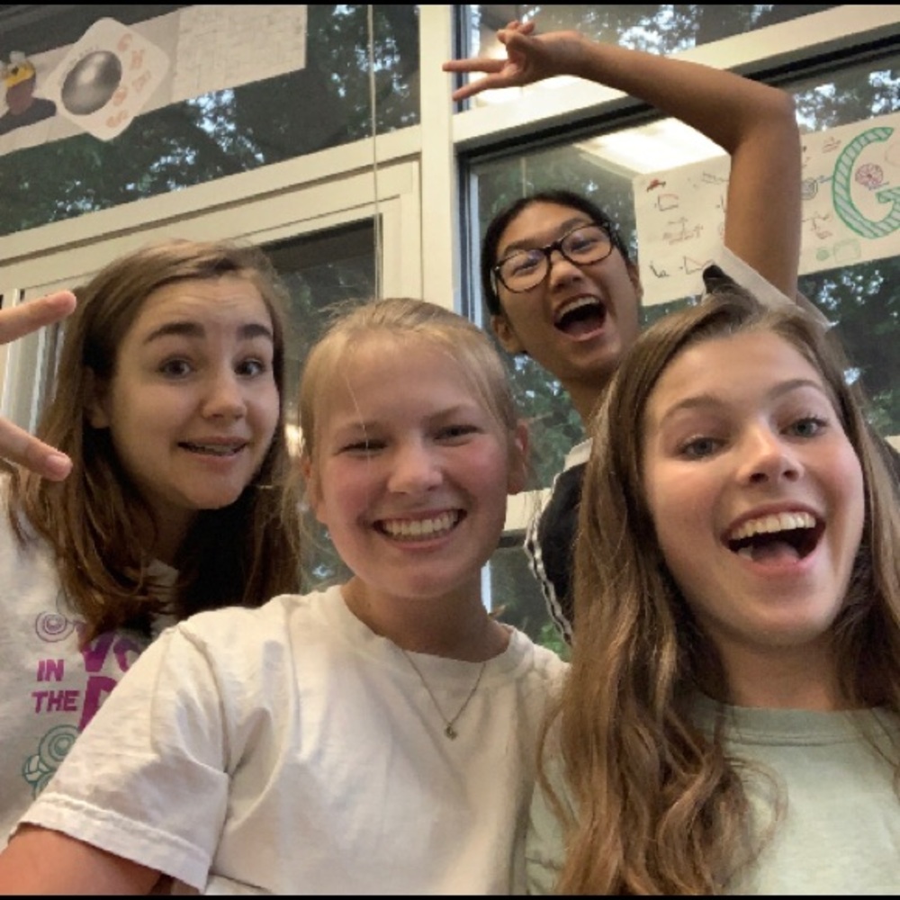 Meet your Posher, Lauren